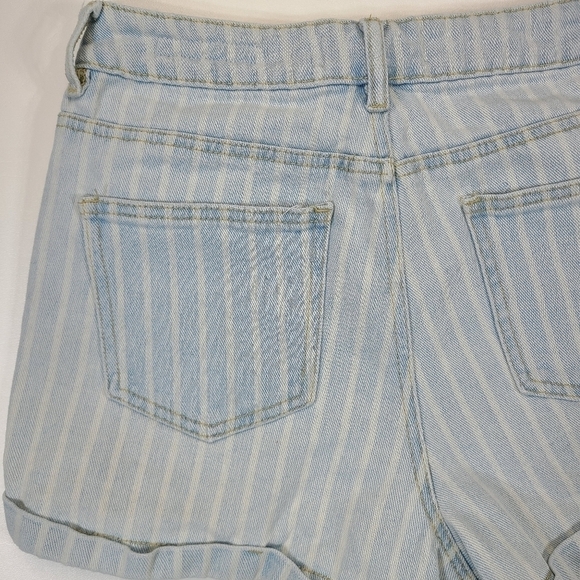 PacSun Mom Shorts Size 27 - Picture 9 of 16